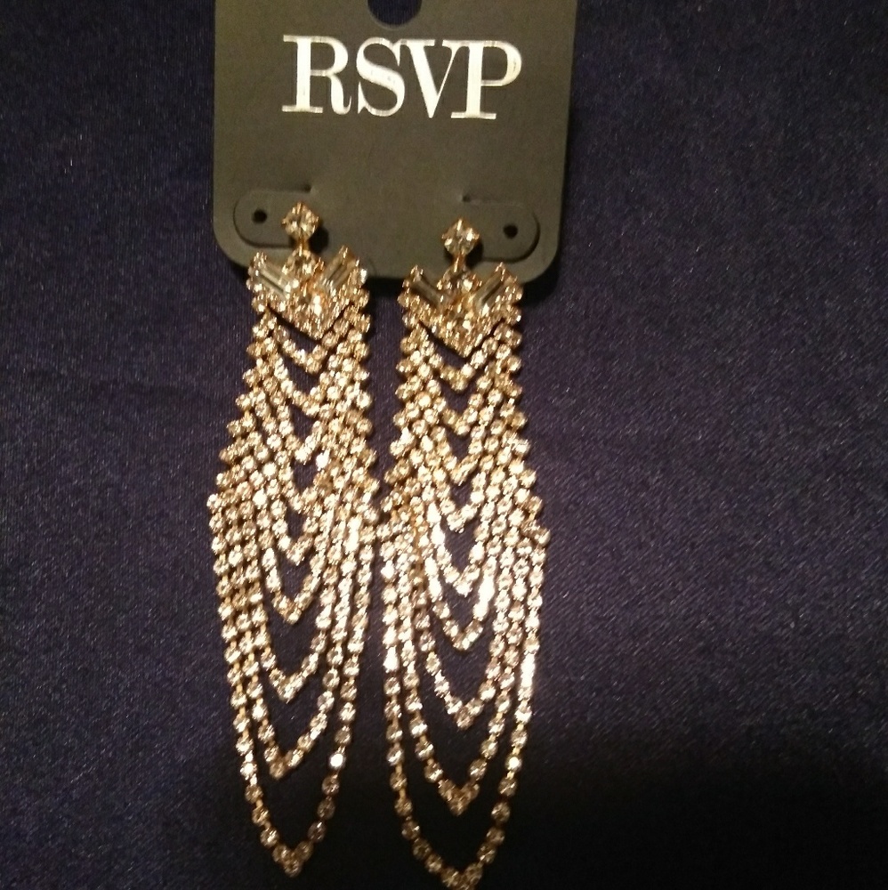 RSVP (10 tier drop) earrings!